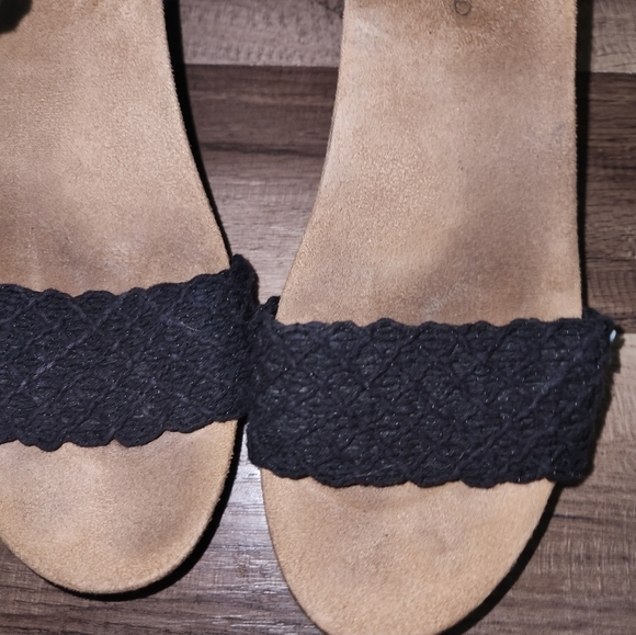 LUCKY Brand Black Crochet Ankle Wrap Wedges Size 8M - Picture 2 of 6